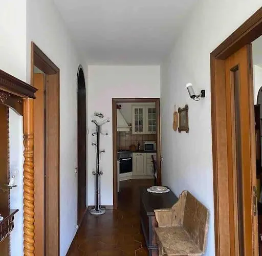 Rosa Perla - - Lägenhet Schignano (Como)